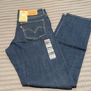 Levi’s classic straight dark wash